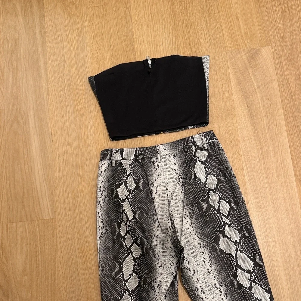 I.AM.GIA Monochrome Snakeskin Set - Picture 8 of 8